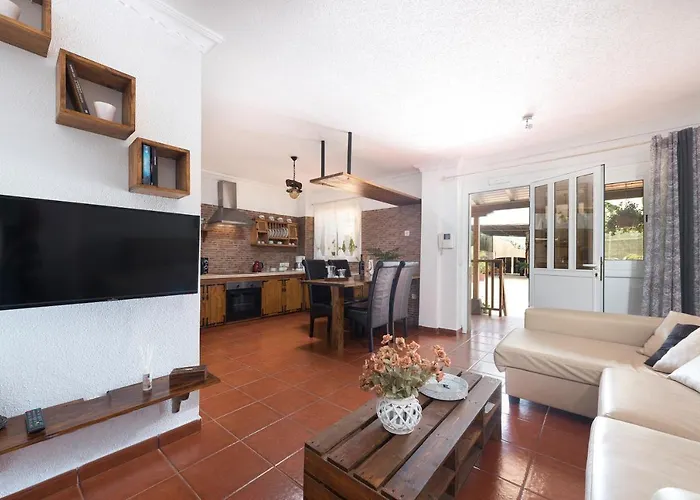 Hacienda La Dehesa (adults Only) *